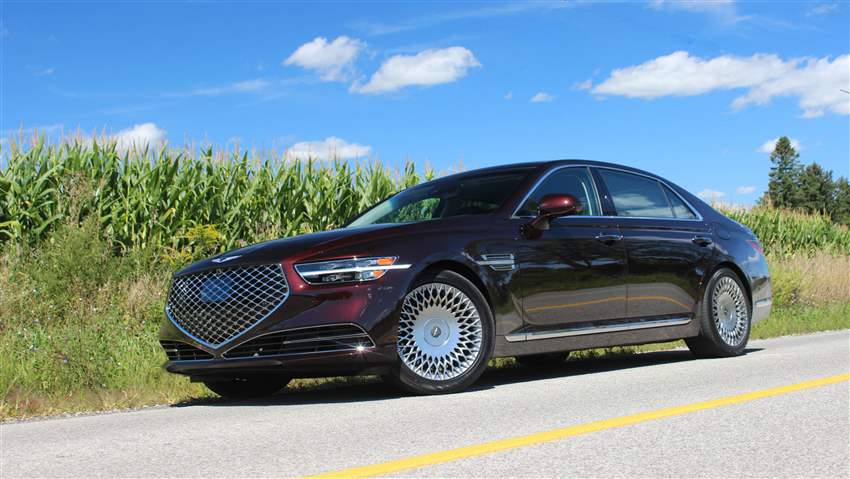 Genesis G90